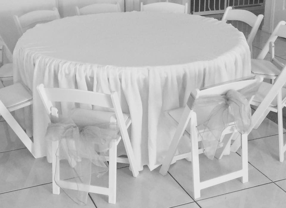 White Gathered Tablecloths for Children’s Round Table.
